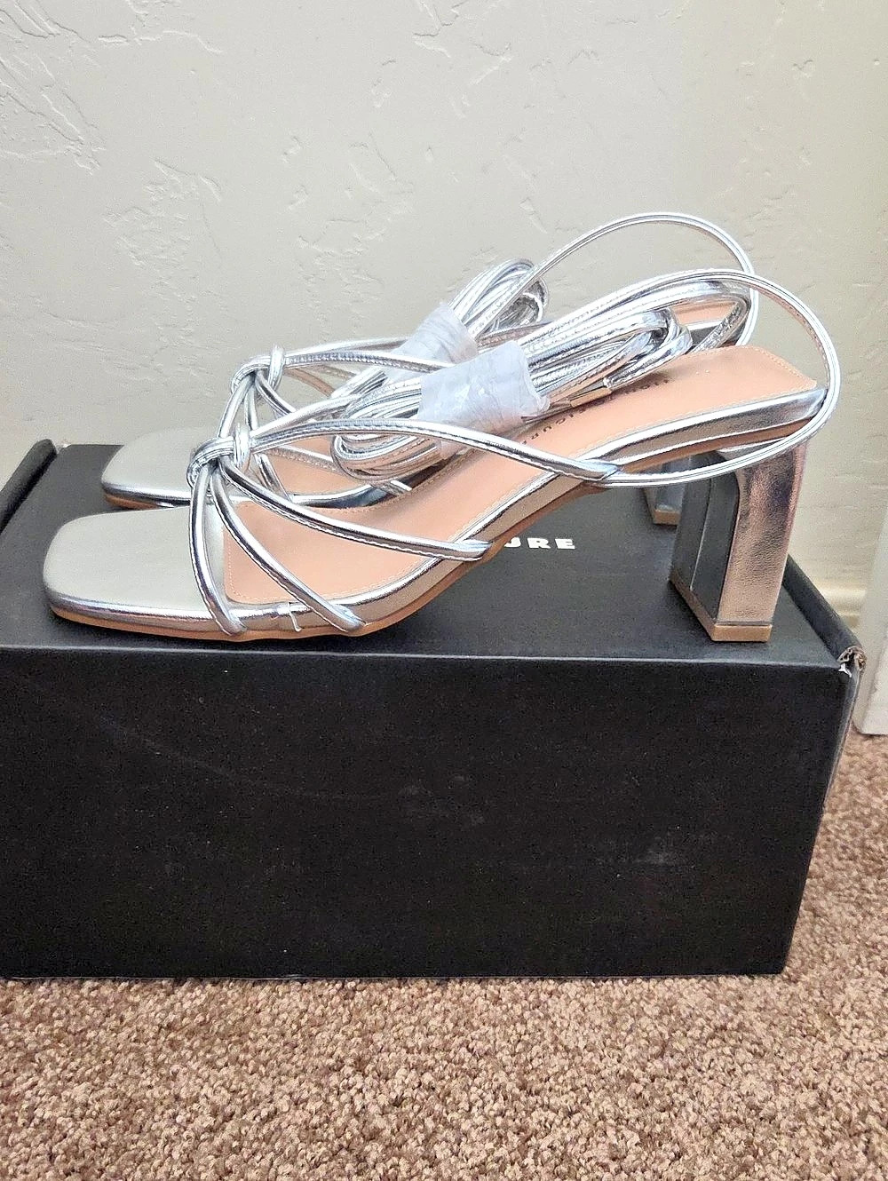 Fashion to Figure Lana Heel Silver Heels US 7 W NWT